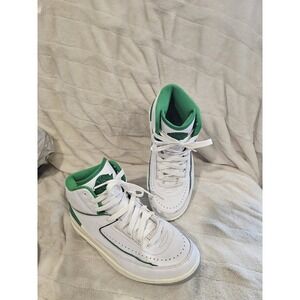 Nike Air Jordan 2 Retro White Lucky Green Size Youth‎ 5.5 K075